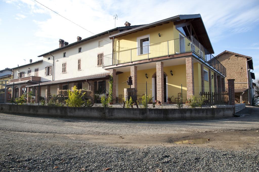 Agriturismo Il Vecchio Portico Francavilla Bisio Екстериор снимка