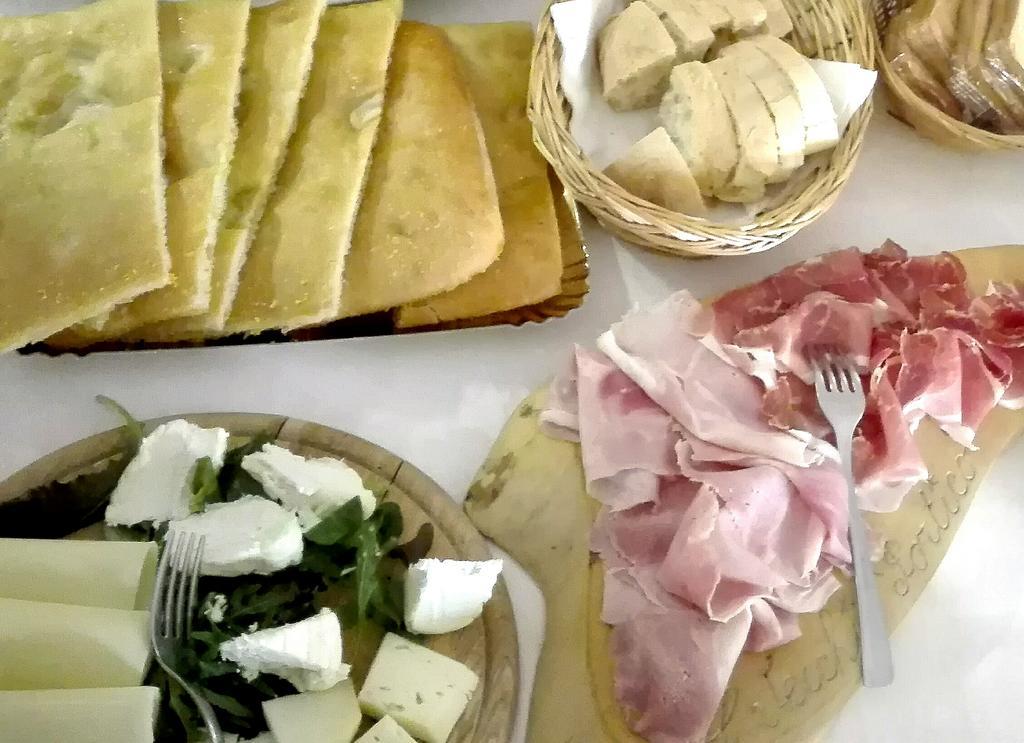Agriturismo Il Vecchio Portico Francavilla Bisio Екстериор снимка